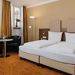 Altstadthotel Arch Hotel