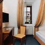 Hotel Altstadthotel Arch 4*