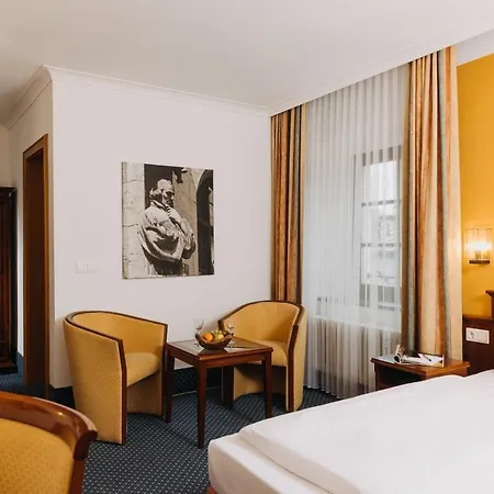Hotel Altstadthotel Arch 4*