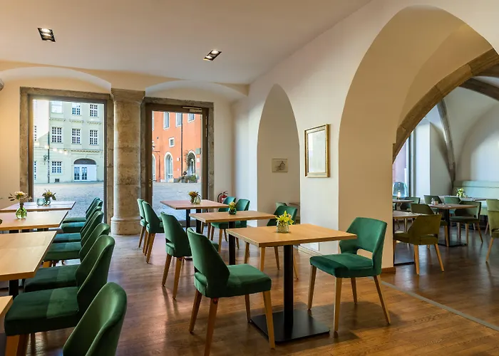 호텔 Altstadthotel Arch