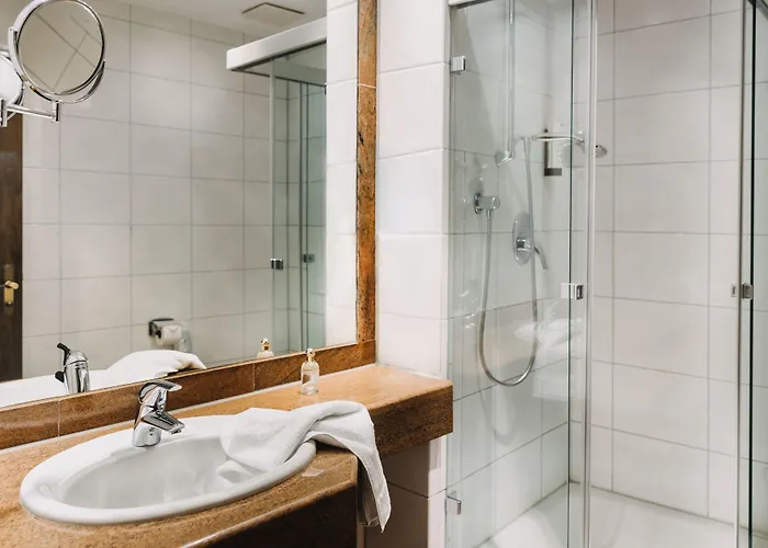 호텔 Altstadthotel Arch 4*