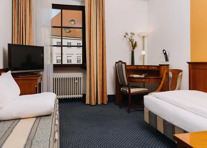 호텔 Altstadthotel Arch 4*