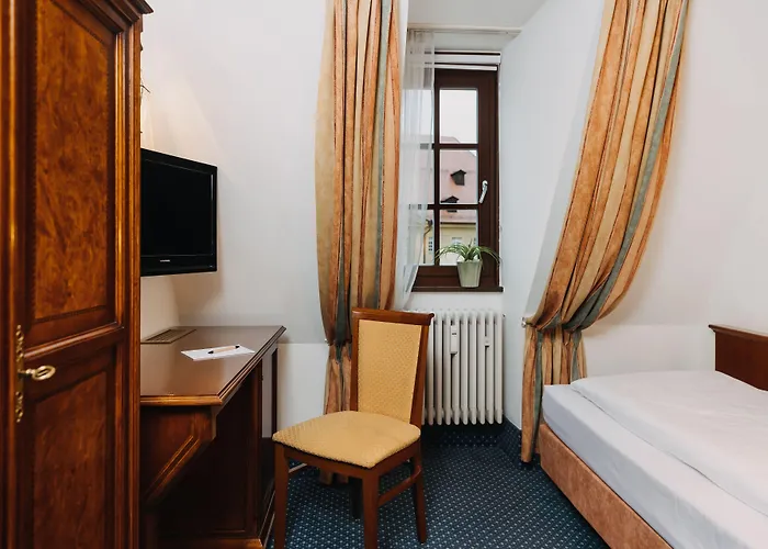 호텔 Altstadthotel Arch 4*
