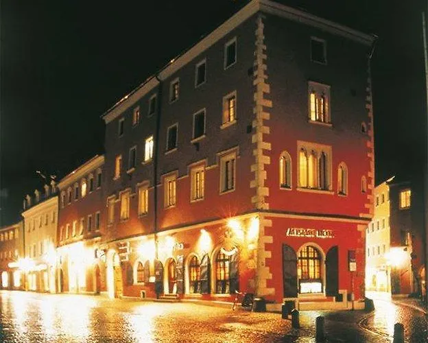 호텔 Altstadthotel Arch 4*