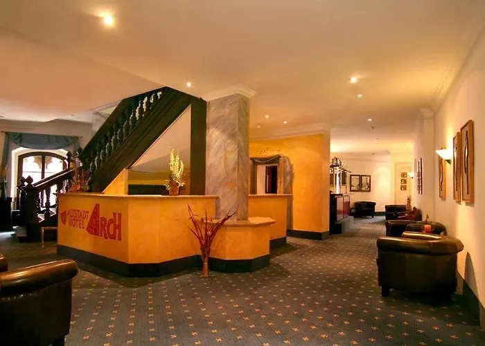 호텔 Altstadthotel Arch 4*