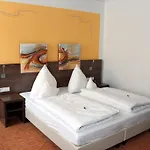 ホテル Altstadthotel Arch 4*