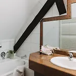 Отель Altstadthotel Arch Регенсбург
