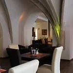 Altstadthotel Arch ホテル