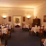 Altstadthotel Arch Hotel