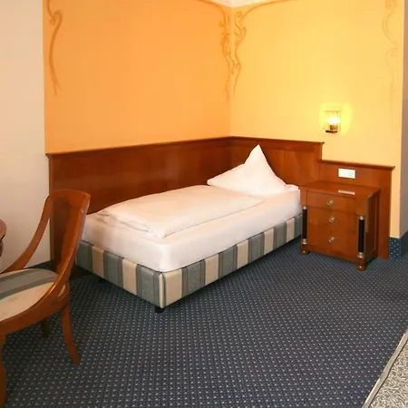 Altstadthotel Arch Отель 4*