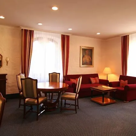 Отель Altstadthotel Arch