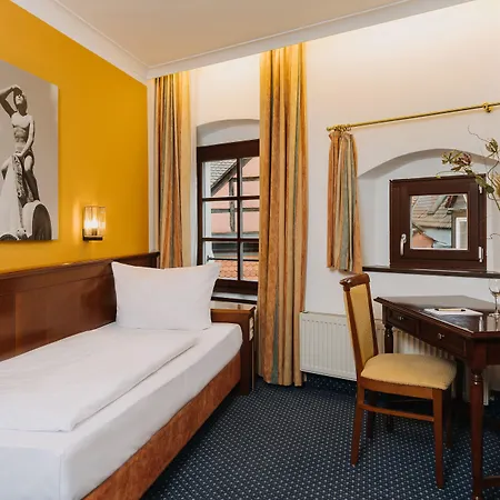 Altstadthotel Arch Отель