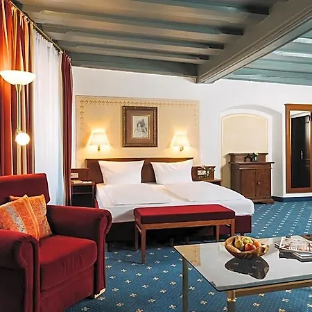 Altstadthotel Arch Szálloda